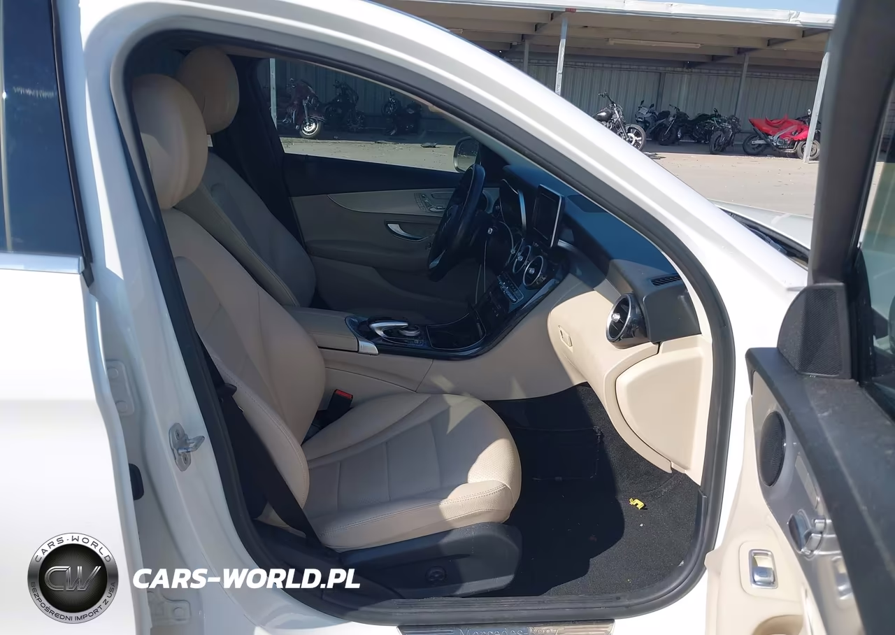 2016 Mercedes-Benz C 300 4Matic VIN:55SWF4KB5GU109384 - 5