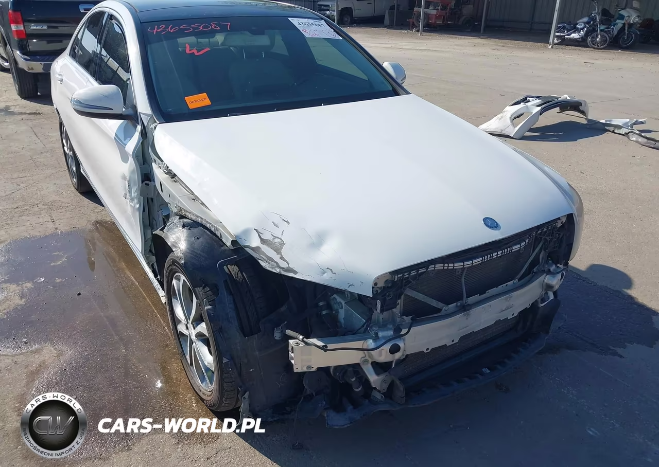 2016 Mercedes-Benz C 300 4Matic VIN:55SWF4KB5GU109384 - 6