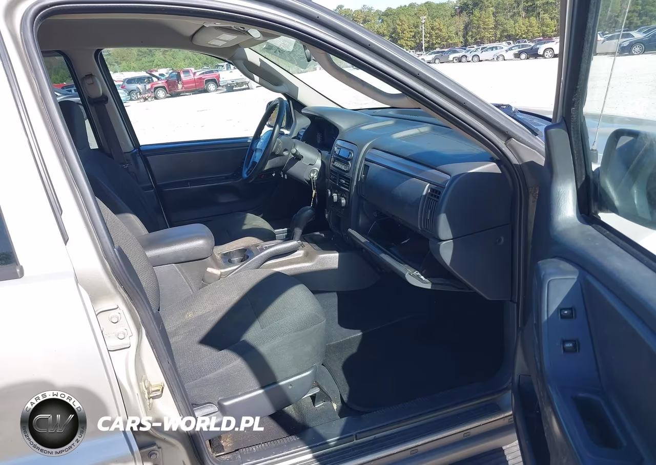 2004 Jeep Grand Cherokee Laredo VIN:1J4GW48S74C182711 - 5