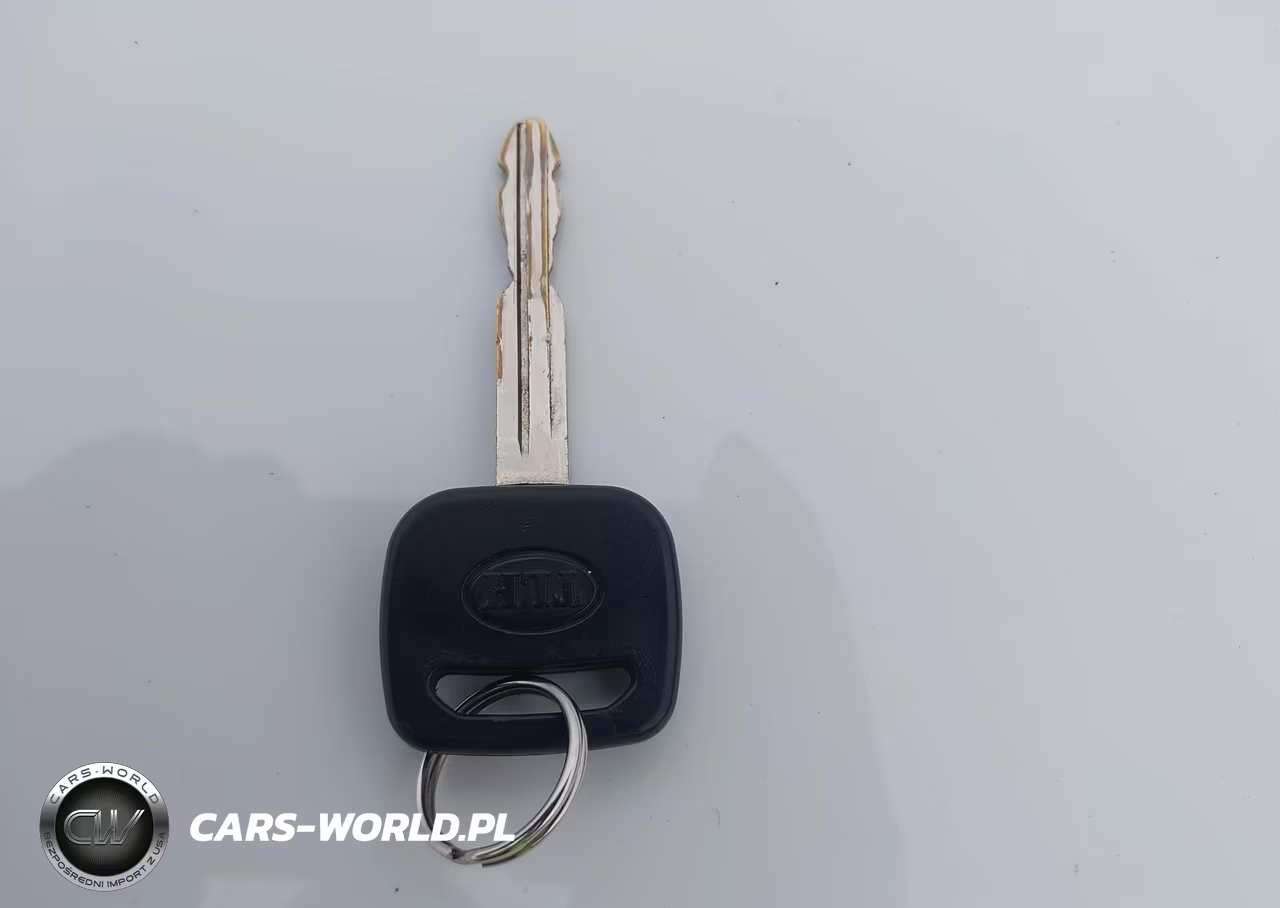 1996 Toyota Hiace VIN:KZH1320001206 - 11