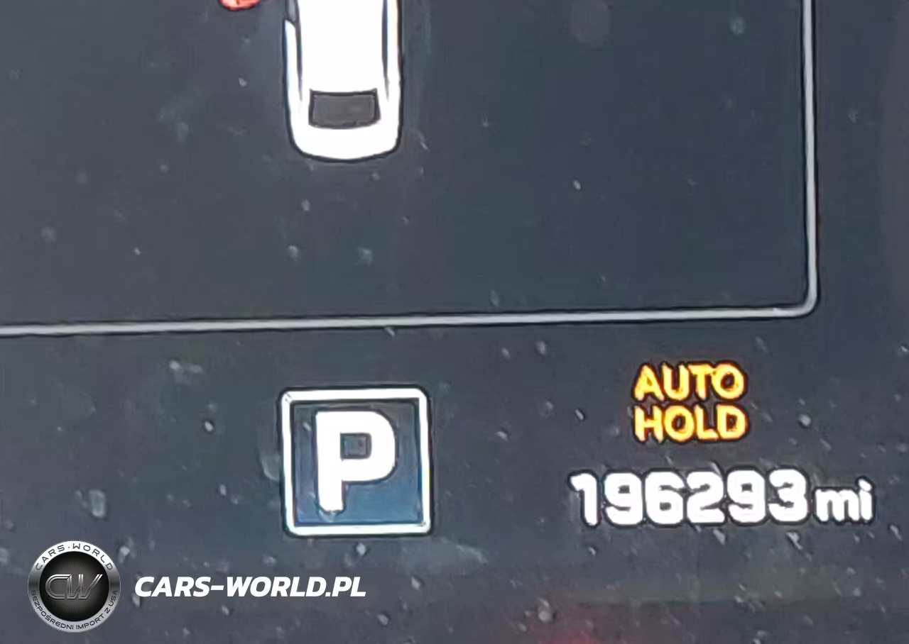 2015 Hyundai Genesis 3.8 VIN:KMHGN4JE7FU085238 - 15