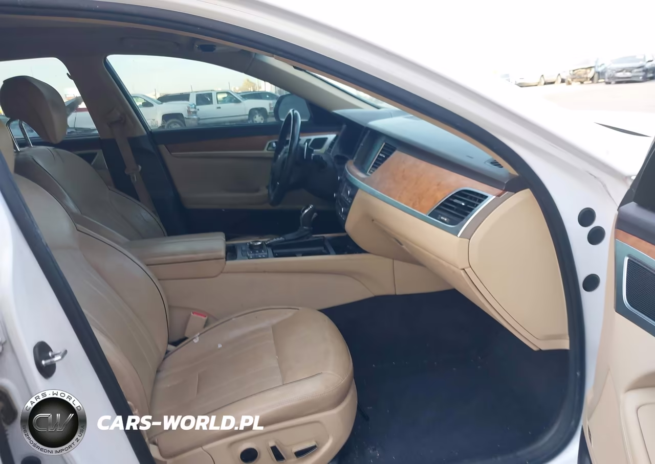 2015 Hyundai Genesis 3.8 VIN:KMHGN4JE7FU085238 - 5
