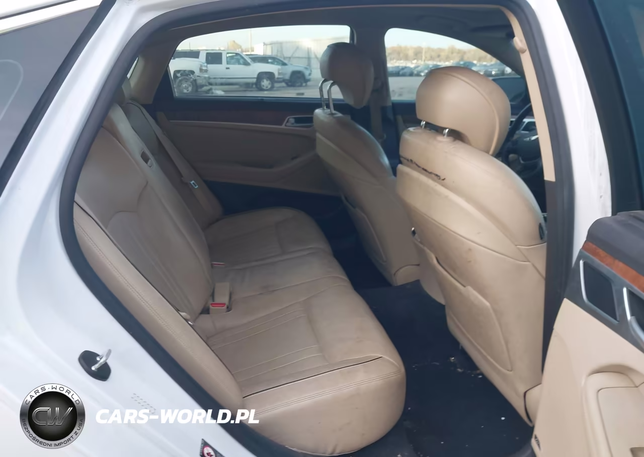 2015 Hyundai Genesis 3.8 VIN:KMHGN4JE7FU085238 - 8