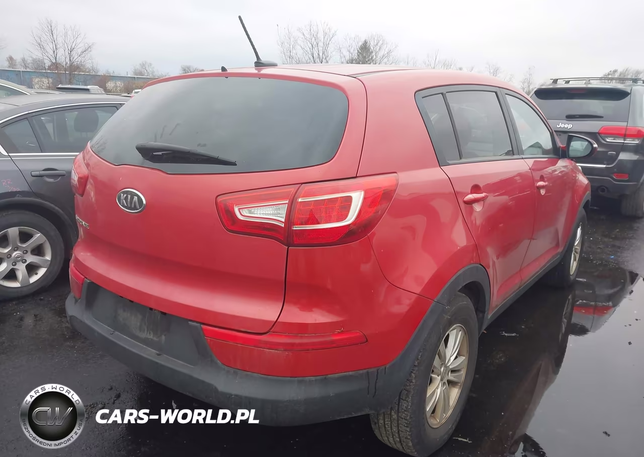 2011 Kia Sportage Lx VIN:KNDPB3A2XB7063255 - 4