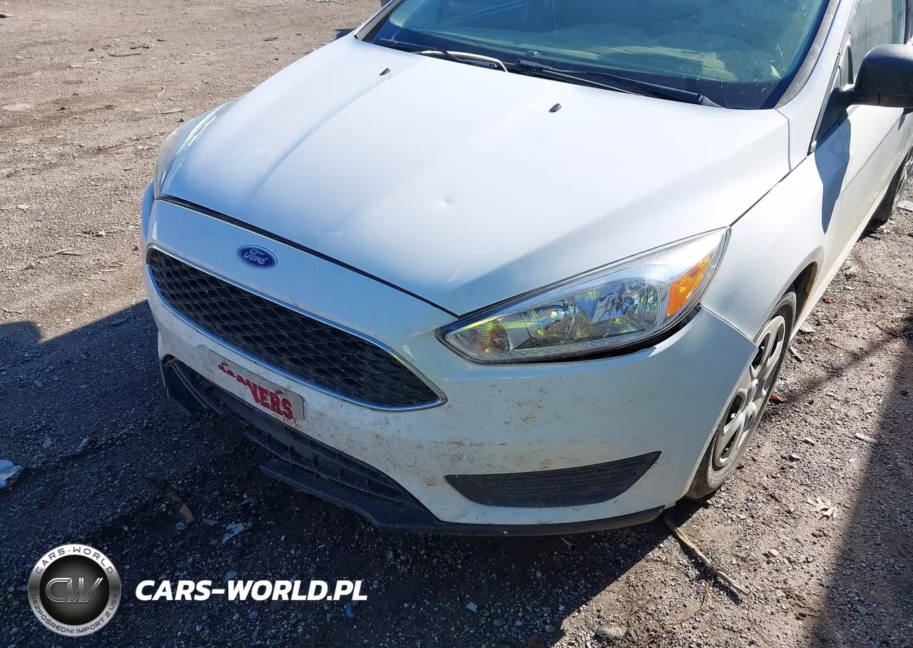 2018 Ford Focus S VIN:1FADP3E28JL277767 - 6