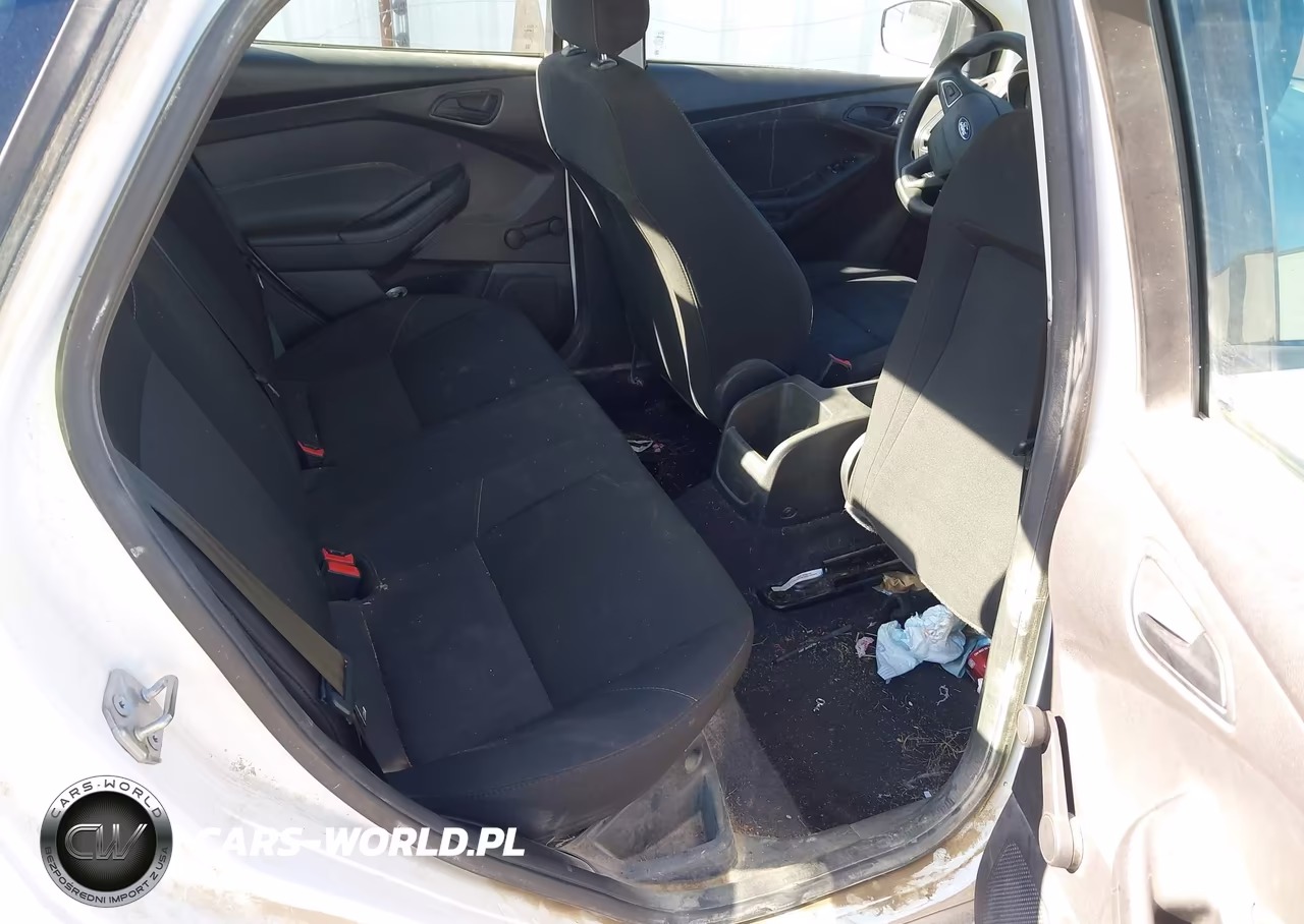 2018 Ford Focus S VIN:1FADP3E28JL277767 - 8