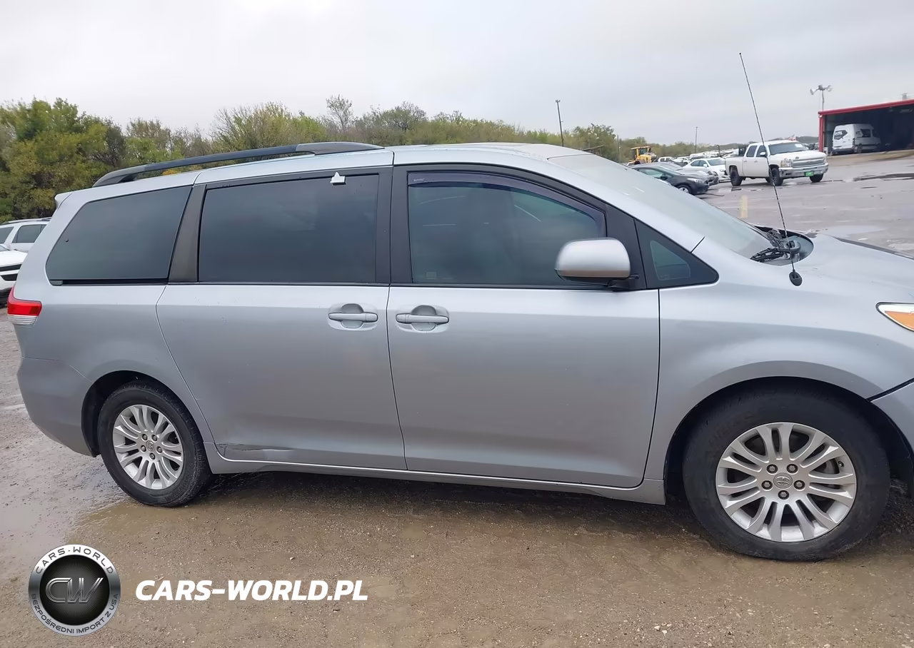 2014 Toyota Sienna Xle V6 8 Passenger VIN:5TDYK3DC4ES437877 - 13