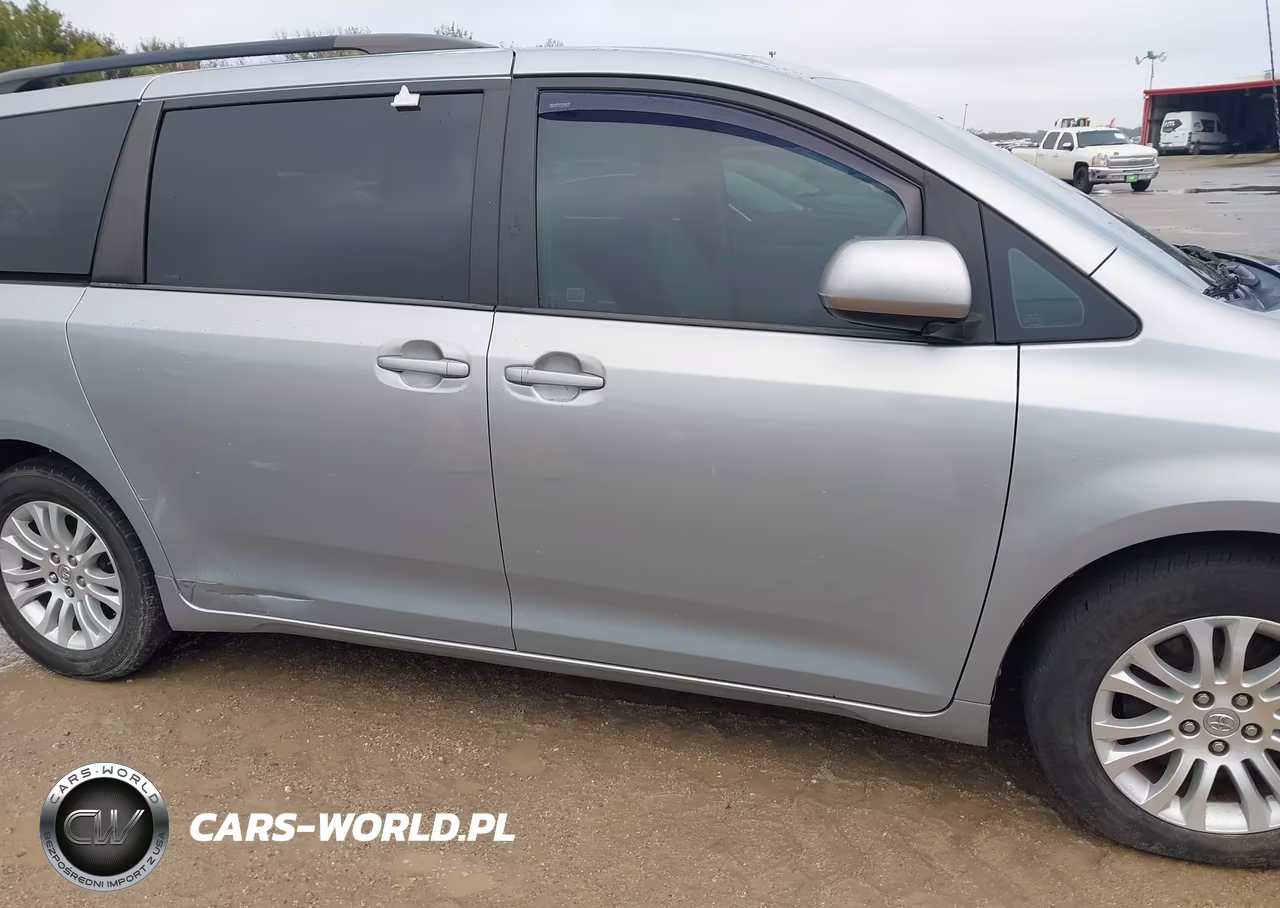 2014 Toyota Sienna Xle V6 8 Passenger VIN:5TDYK3DC4ES437877 - 17