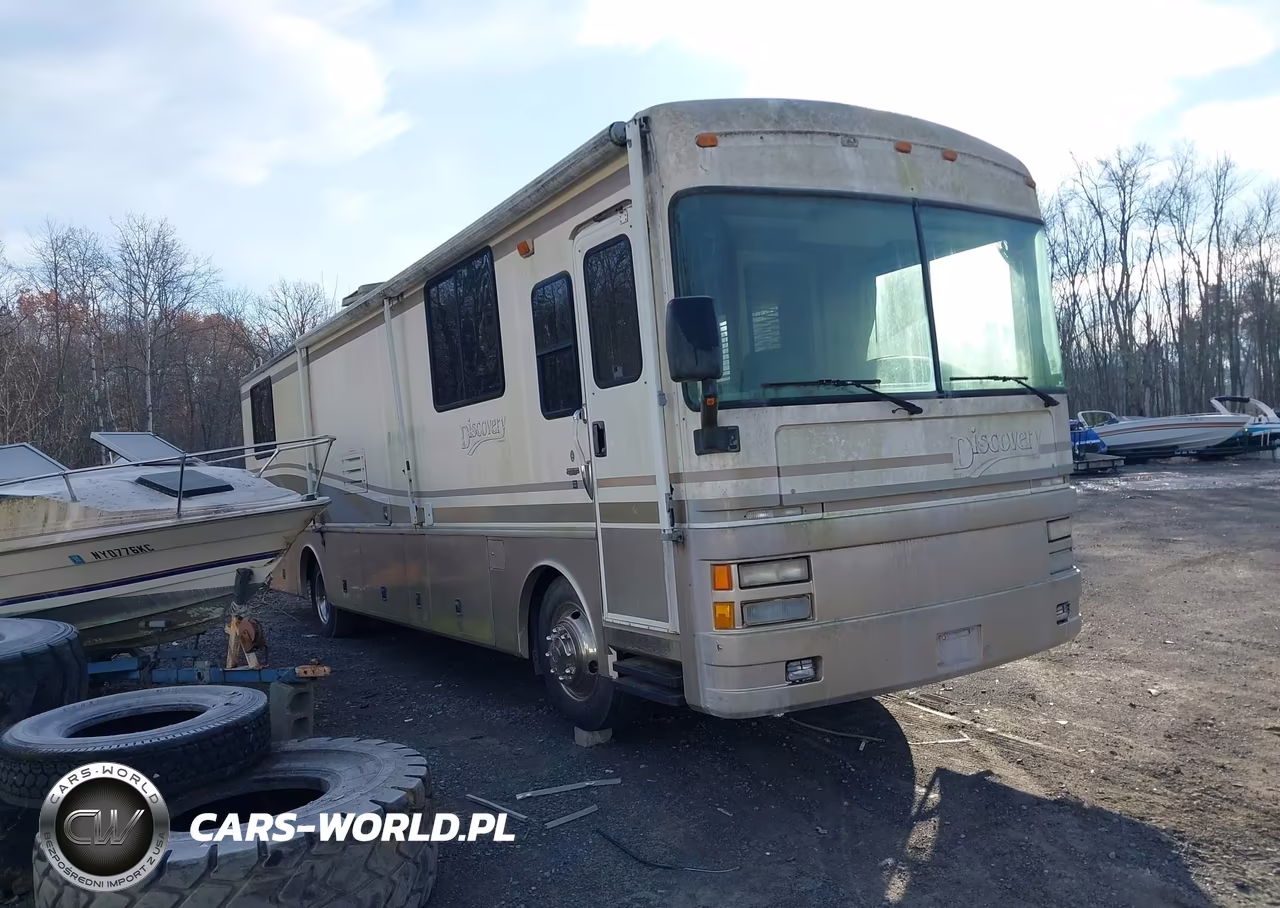 1999 Freightliner Chassis X Line Motor Home