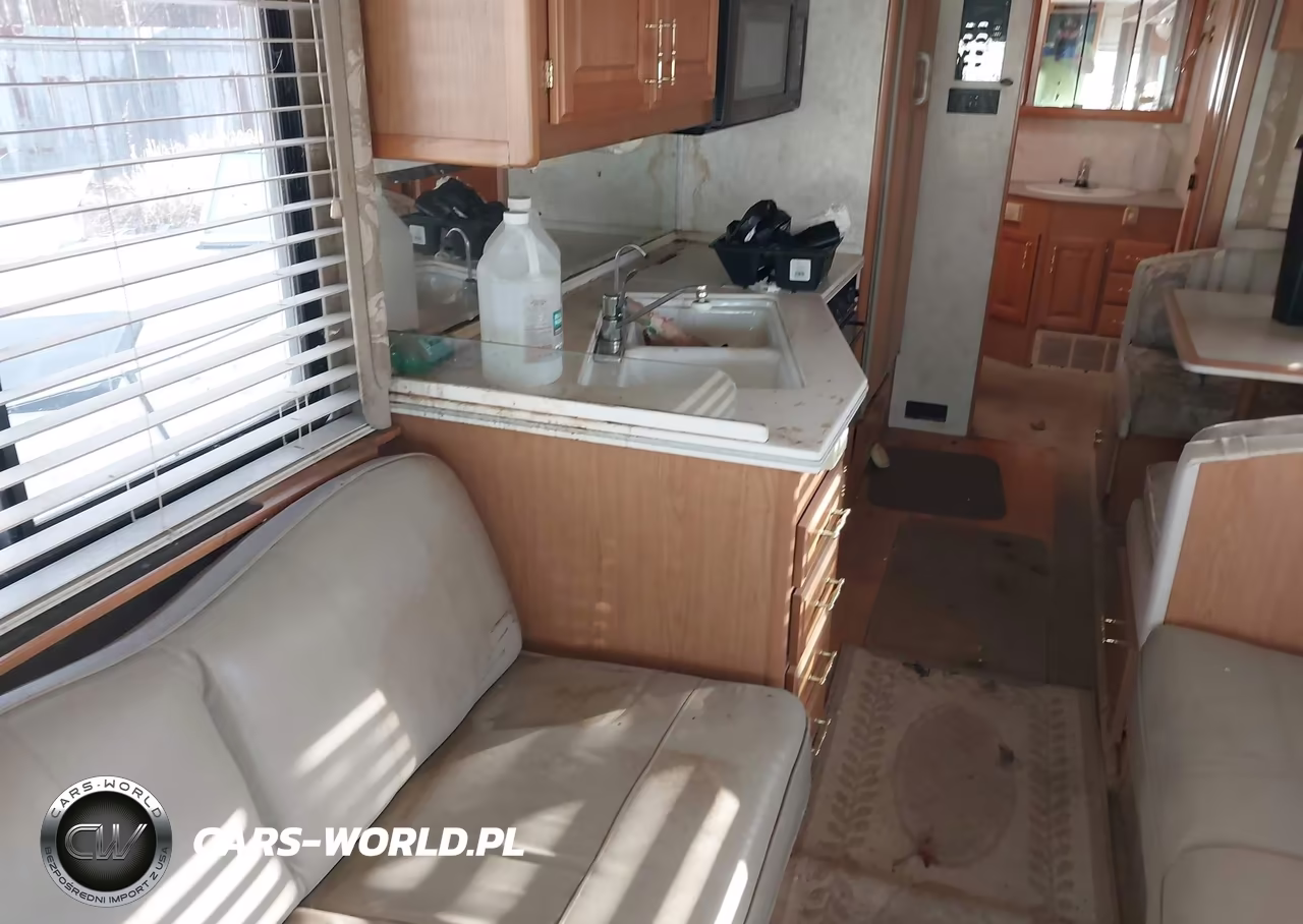 1999 Freightliner Chassis X Line Motor Home VIN:4UZ6XFBC8XCF20261 - 8