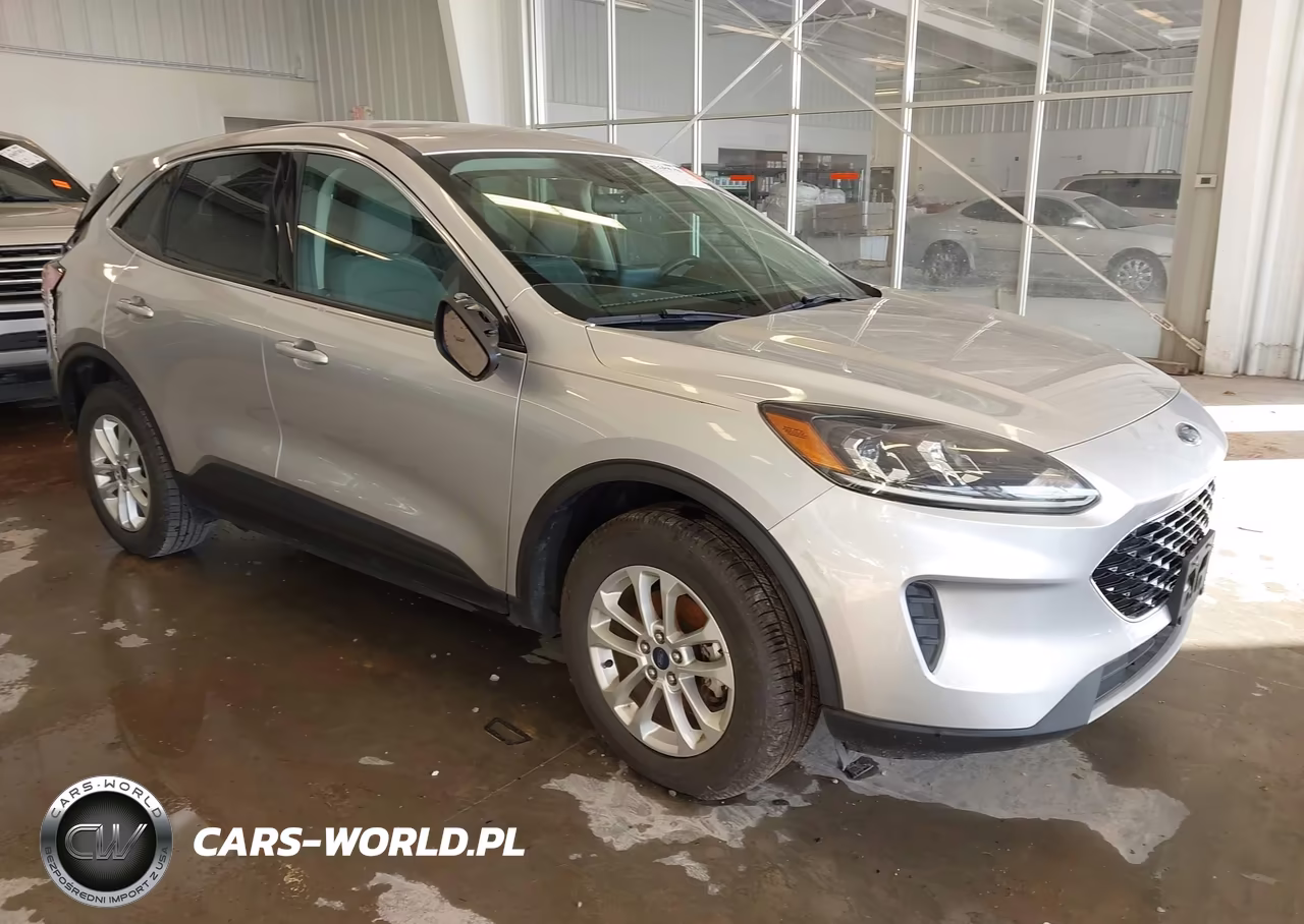 2020 Ford Escape Se