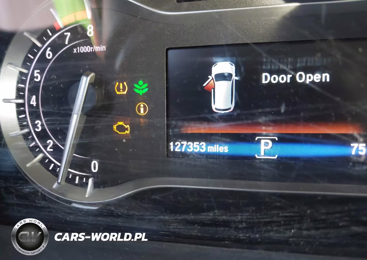2017 Honda Pilot Touring VIN:5FNYF5H99HB034243 - 15