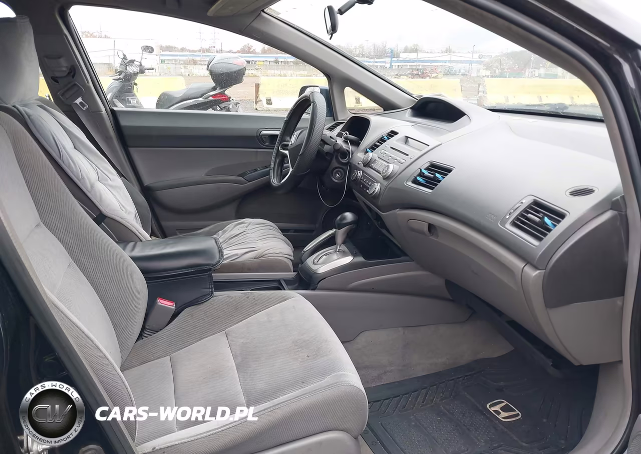 2010 Honda Civic Lx VIN:2HGFA1F5XAH328430 - 5