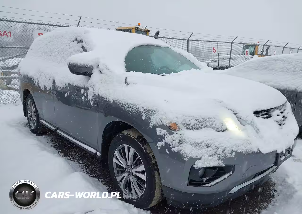 2018 Nissan Pathfinder Sv