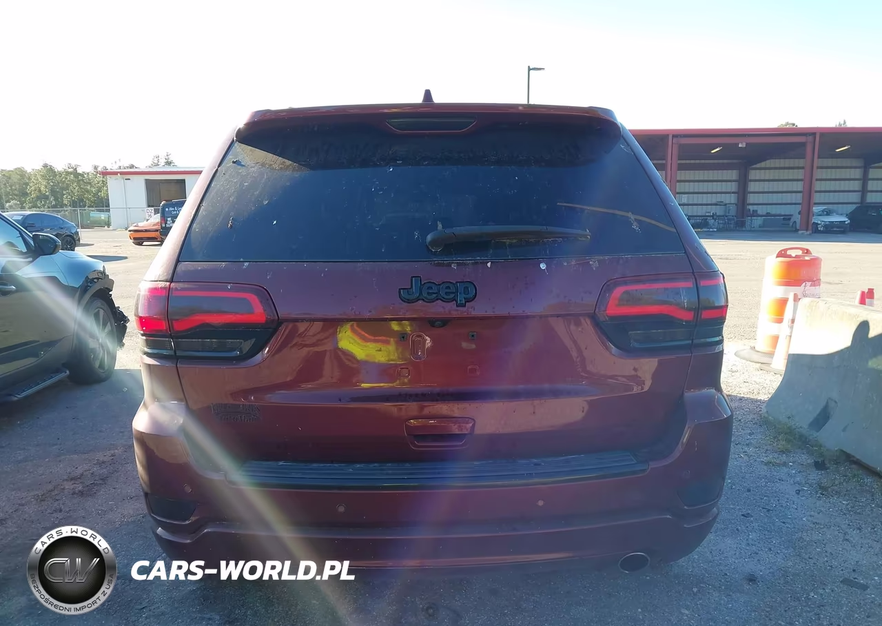 2018 Jeep Grand Cherokee Altitude 4X2 VIN:1C4RJEAG3JC339039 - 17