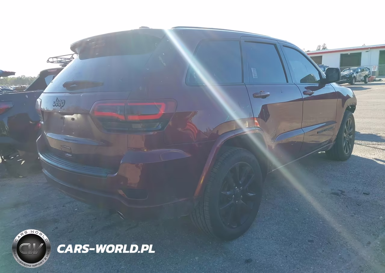 2018 Jeep Grand Cherokee Altitude 4X2 VIN:1C4RJEAG3JC339039 - 4