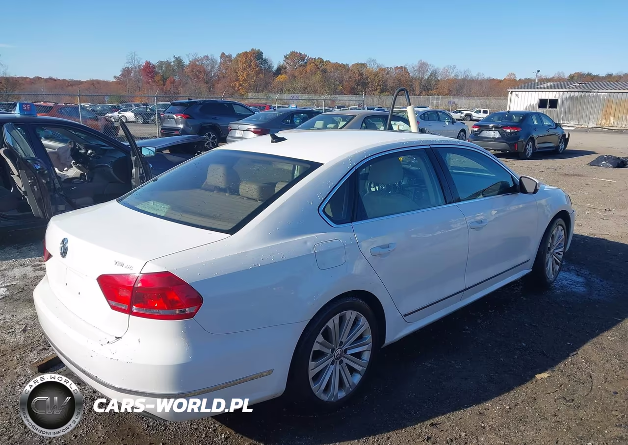 2015 Volkswagen Passat 1.8T Se VIN:1VWBS7A33FC030330 - 4
