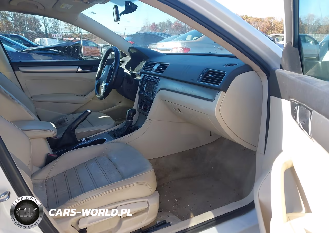 2015 Volkswagen Passat 1.8T Se VIN:1VWBS7A33FC030330 - 5
