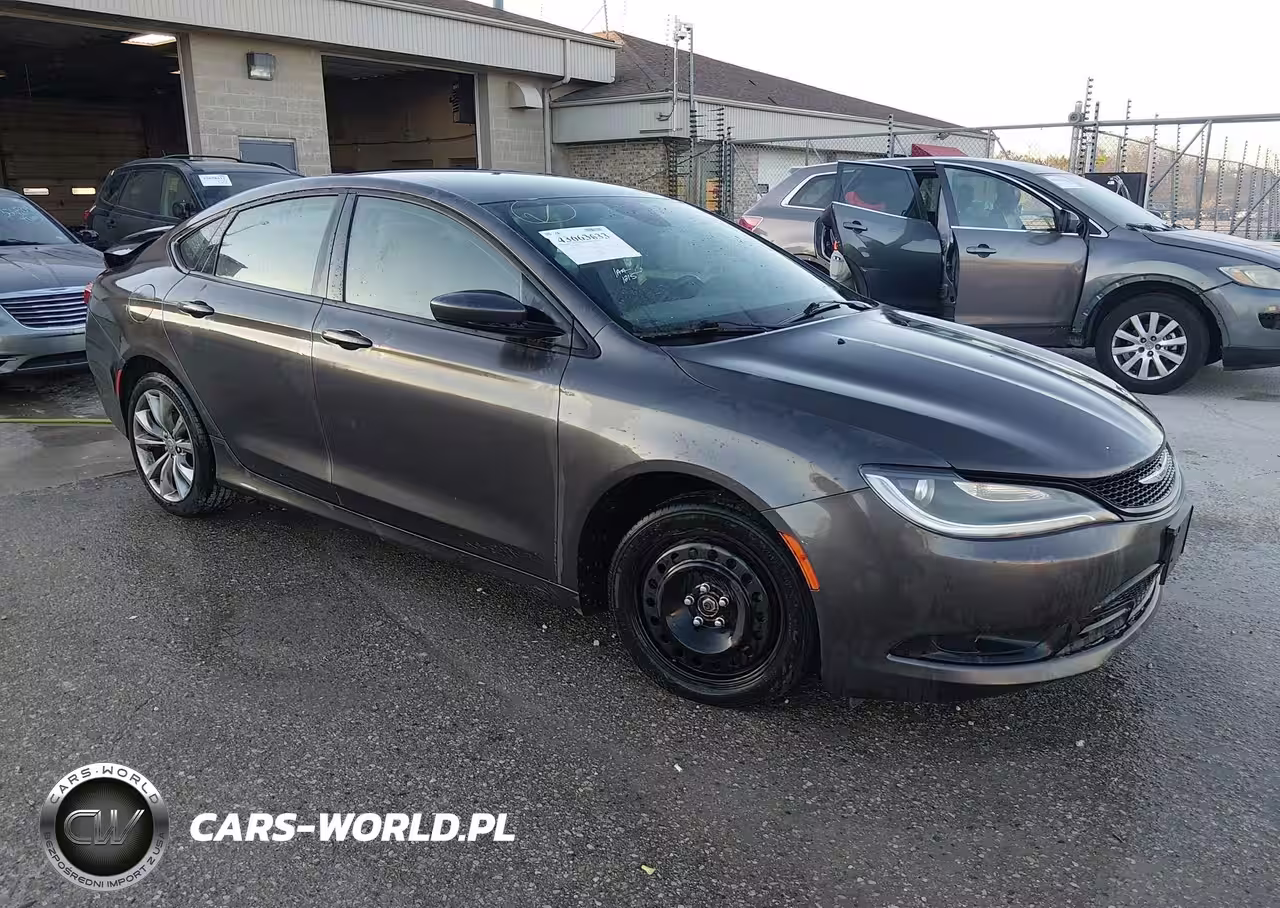 2015 Chrysler 200 S