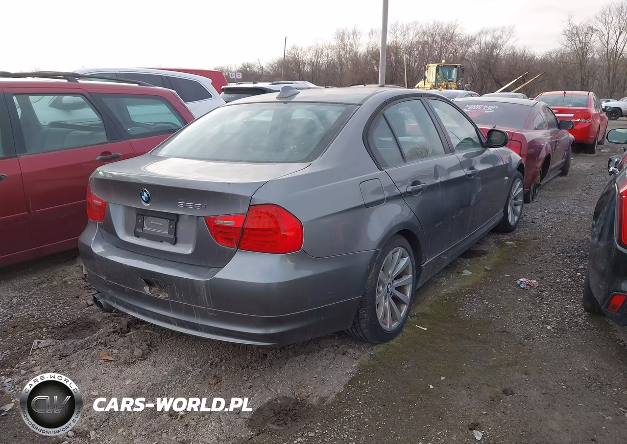 2011 BMW 328I xDrive VIN:WBAPK7C50BA463842 - 4