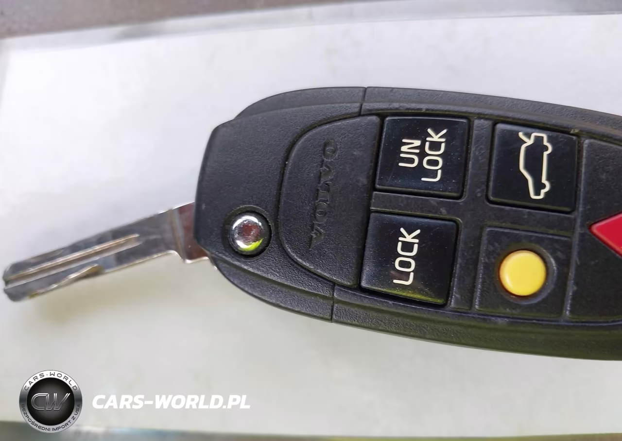 2004 Volvo V70 2.4 VIN:YV1SW61T842419883 - 11