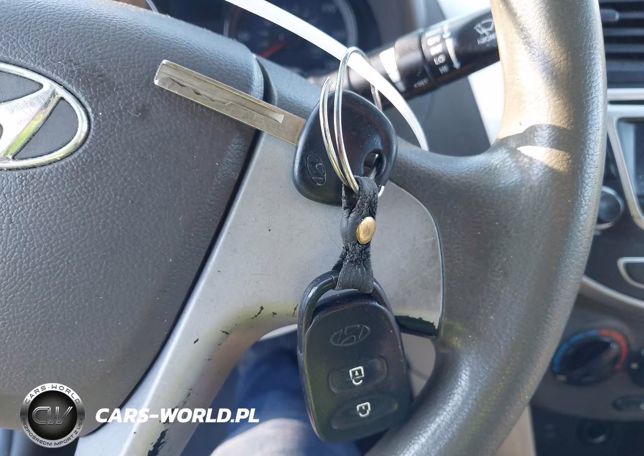 2014 Hyundai Accent Gls VIN:KMHCT4AE6EU631627 - 11