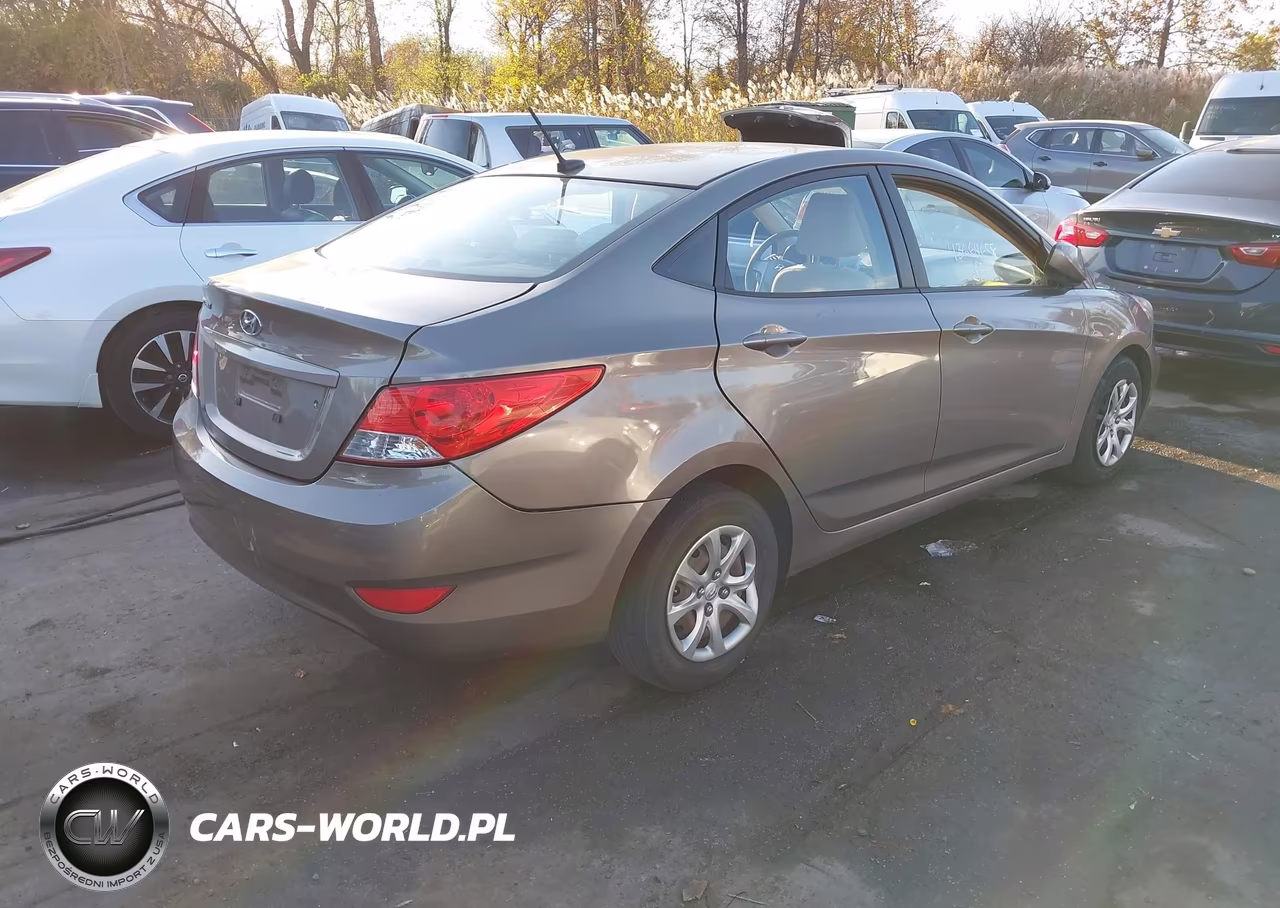 2014 Hyundai Accent Gls VIN:KMHCT4AE6EU631627 - 4