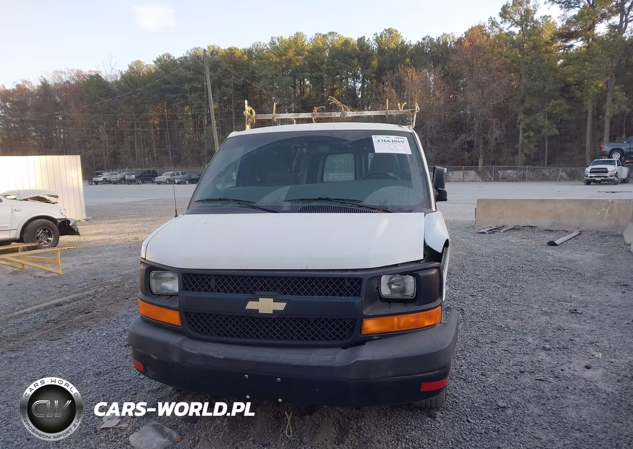 2017 Chevrolet Express 2500 Work Van VIN:1GCWGBFF7H1133910 - 12