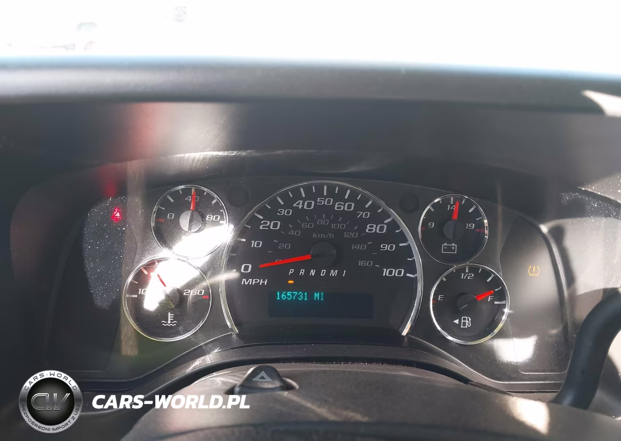 2017 Chevrolet Express 2500 Work Van VIN:1GCWGBFF7H1133910 - 7