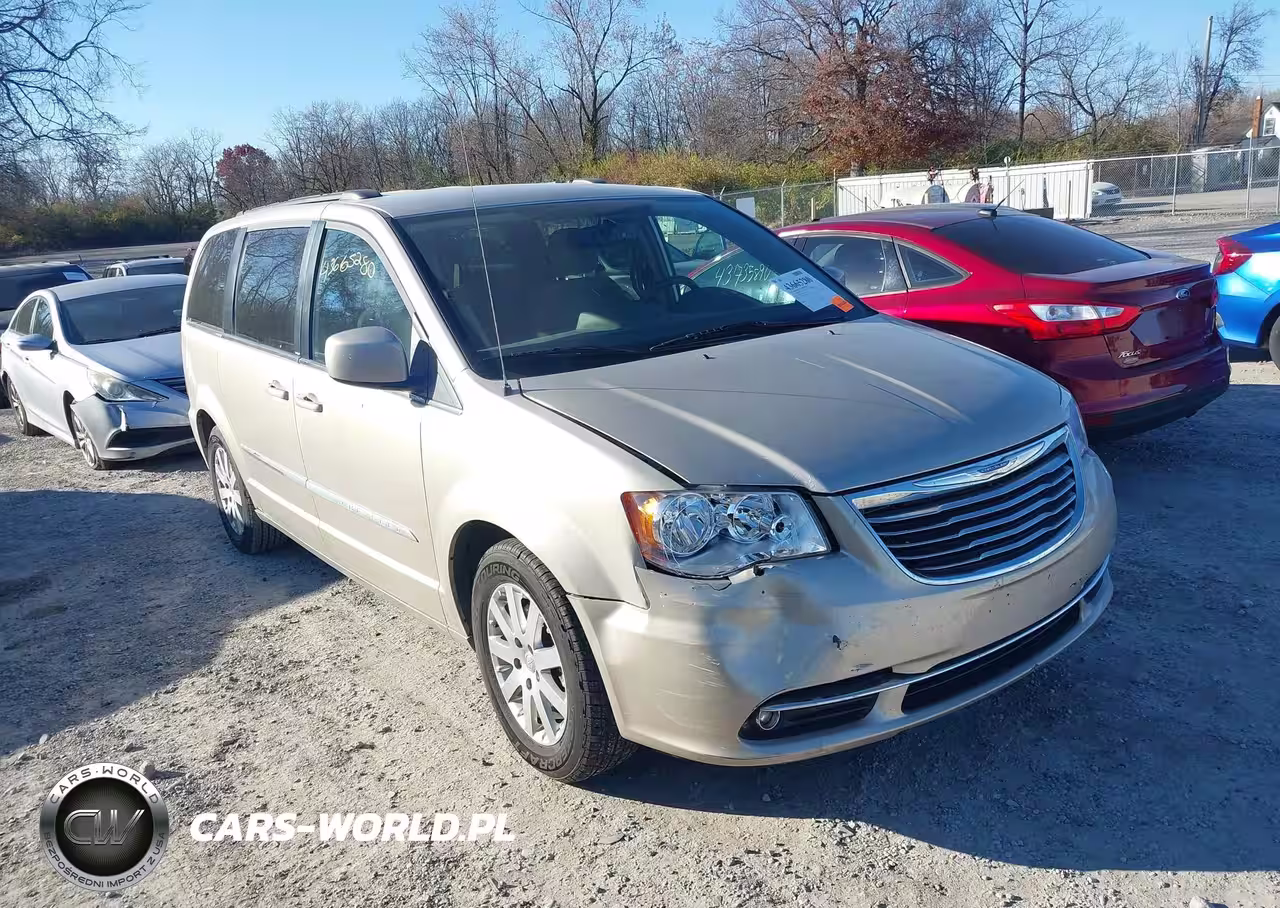 2013 Chrysler Town & Country Touring