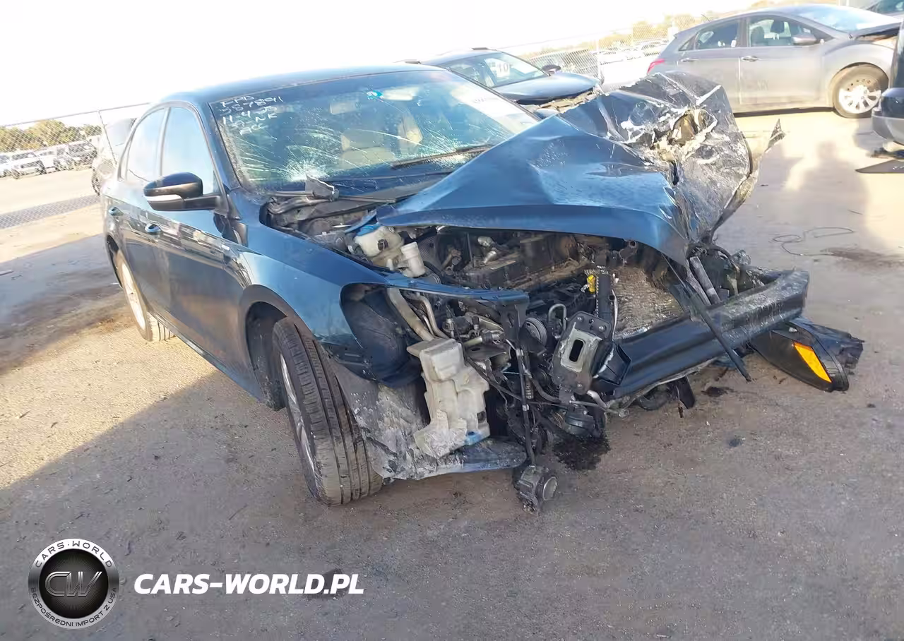 2014 Volkswagen Passat 2.5L Wolfsburg Edition