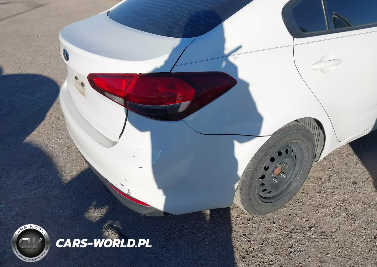2017 Kia Forte Lx VIN:3KPFK4A71HE069760 - 12