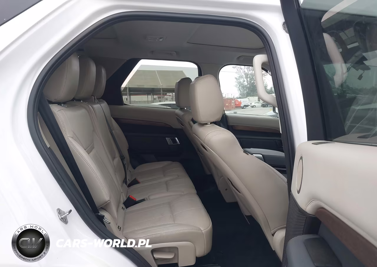 2017 Land Rover Discovery Hse VIN:SALRRBBV6HA046111 - 8