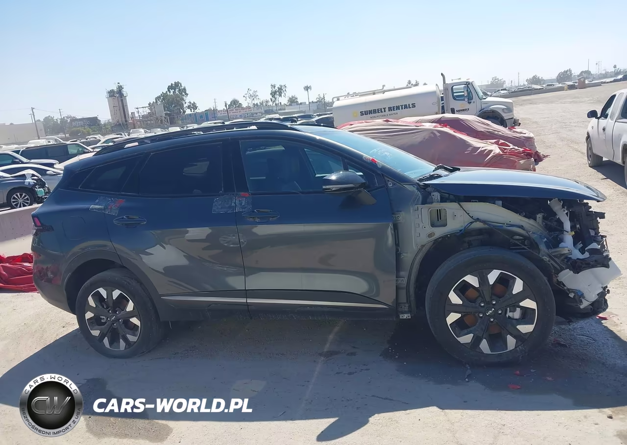 2024 Kia Sportage Plug-In Hybrid X-Line VIN:KNDPYDDH3R7163177 - 13