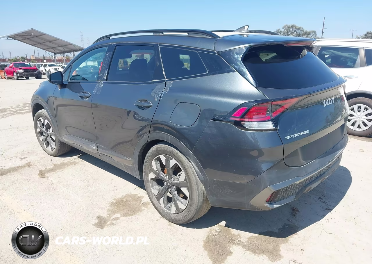 2024 Kia Sportage Plug-In Hybrid X-Line VIN:KNDPYDDH3R7163177 - 3