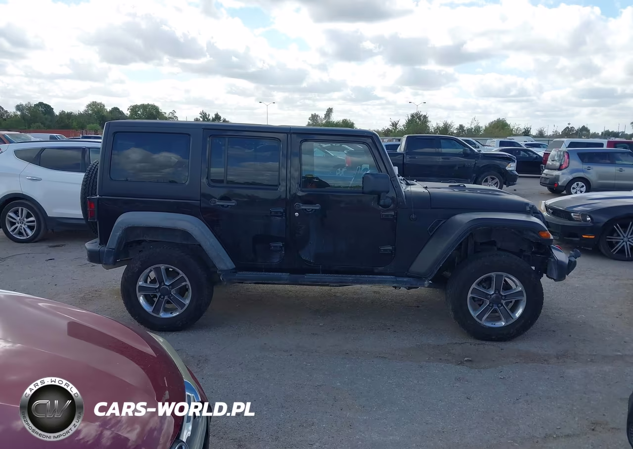 2012 Jeep Wrangler Unlimited Sport VIN:1C4BJWDG4CL153354 - 13