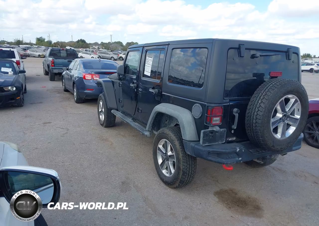 2012 Jeep Wrangler Unlimited Sport VIN:1C4BJWDG4CL153354 - 3