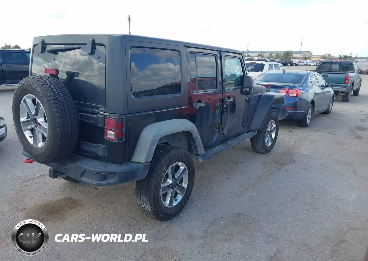 2012 Jeep Wrangler Unlimited Sport VIN:1C4BJWDG4CL153354 - 4