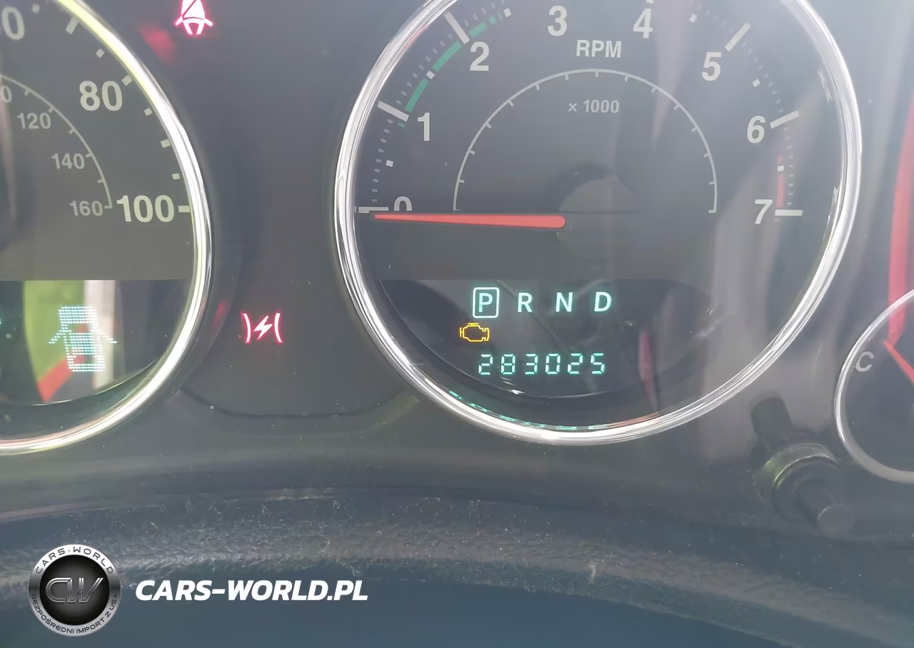 2012 Jeep Wrangler Unlimited Sport VIN:1C4BJWDG4CL153354 - 7