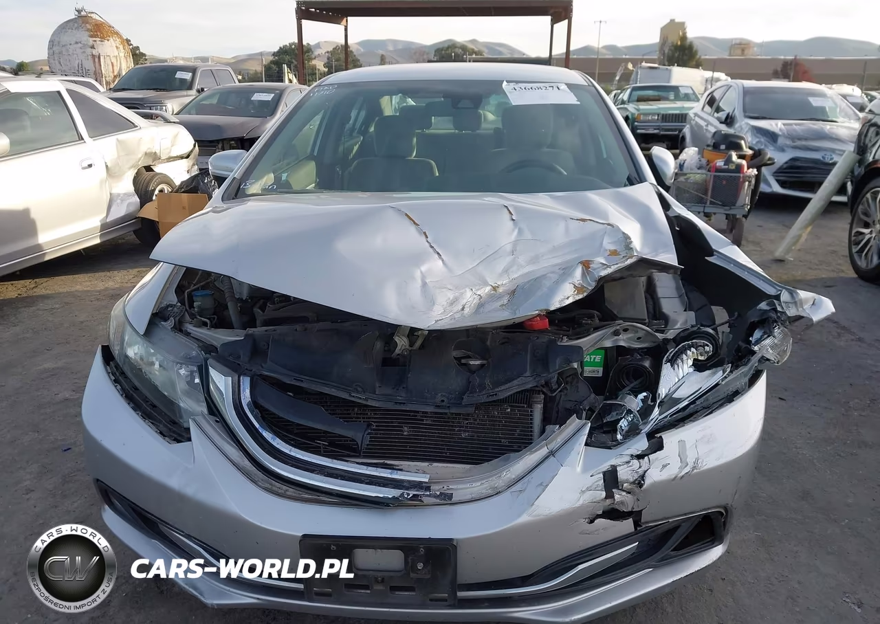 2015 Honda Civic Hybrid VIN:19XFB4F25FE200215 - 11