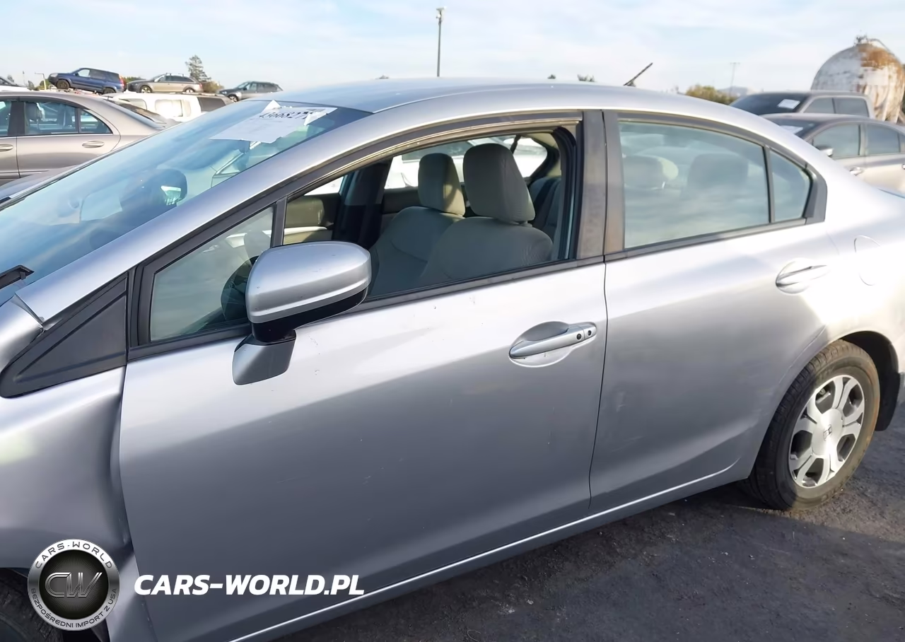 2015 Honda Civic Hybrid VIN:19XFB4F25FE200215 - 13