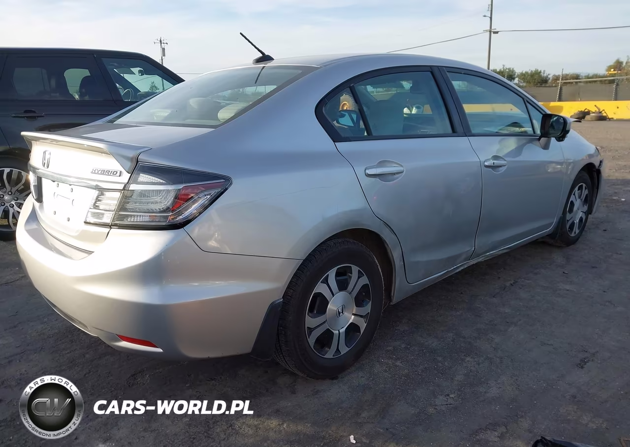 2015 Honda Civic Hybrid VIN:19XFB4F25FE200215 - 4