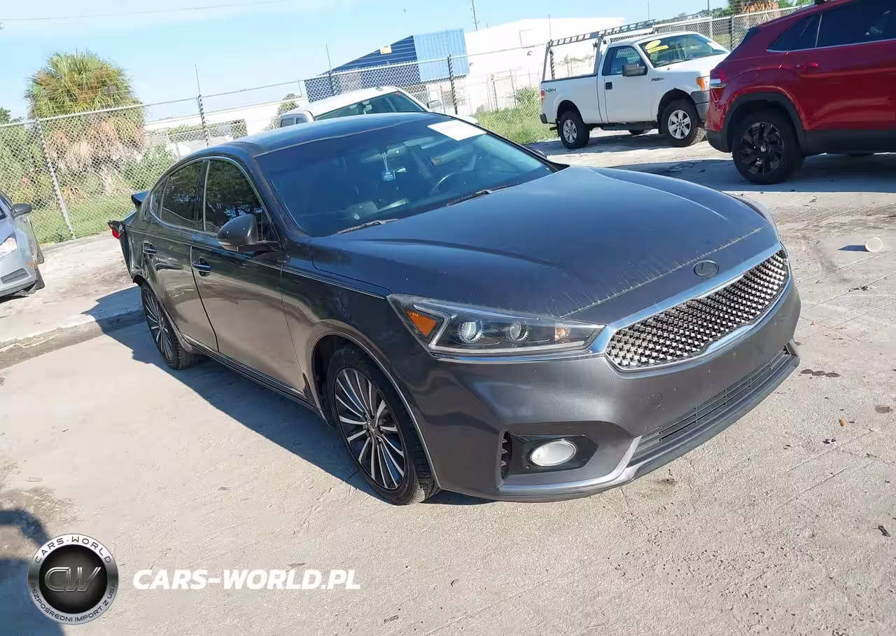 2017 Kia Cadenza Premium