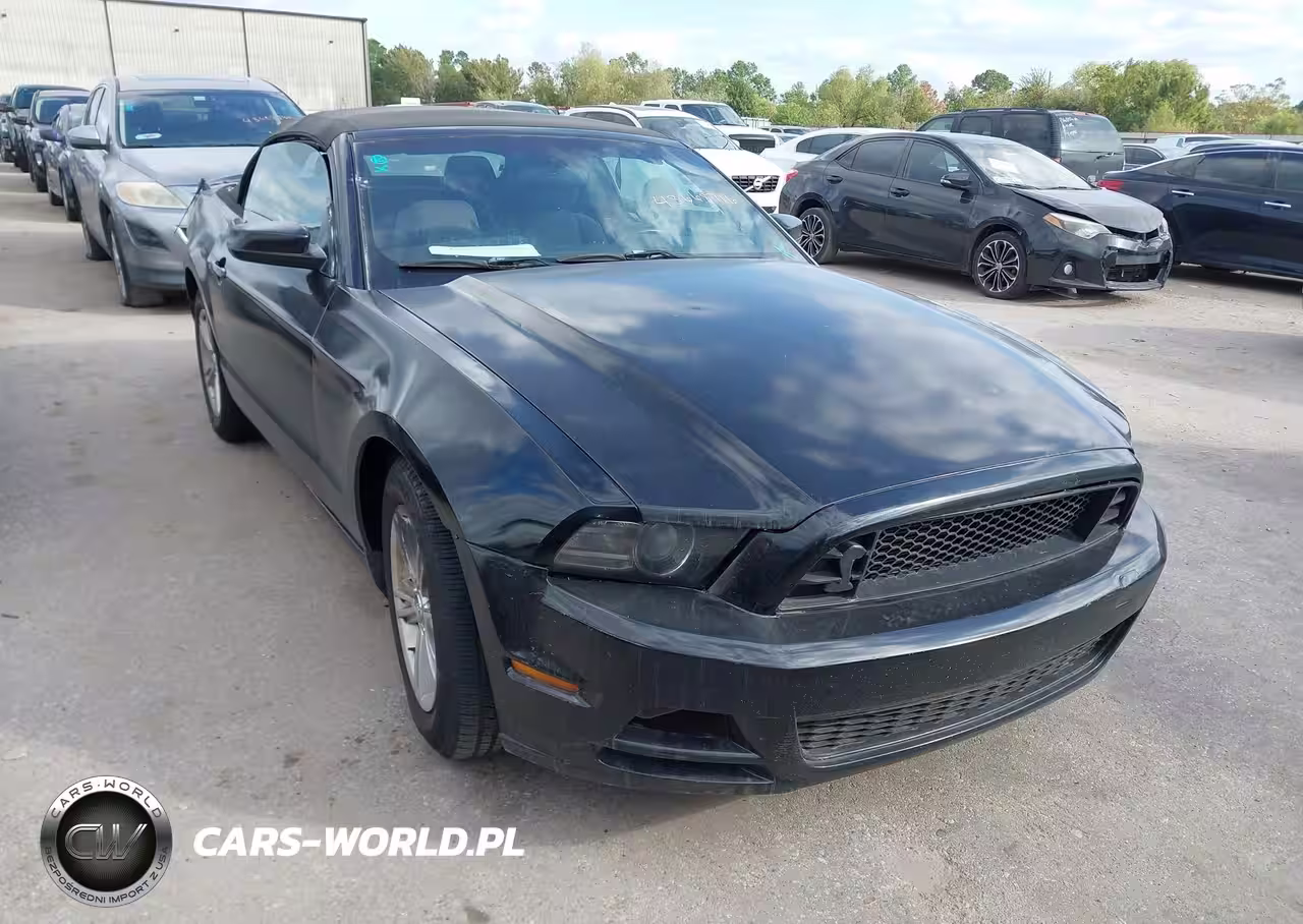 2013 Ford Mustang V6