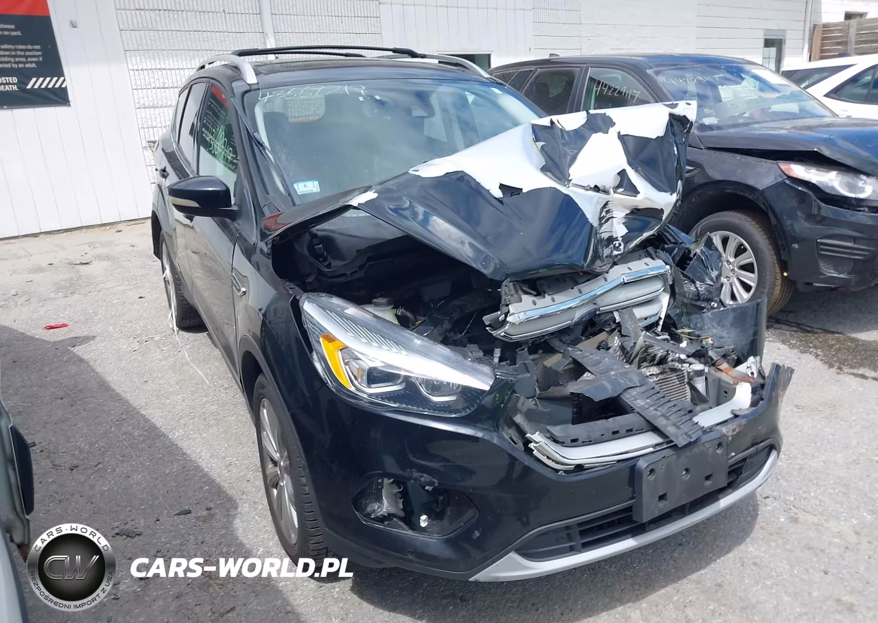 2018 Ford Escape Titanium – zdjęcie 1 z 19