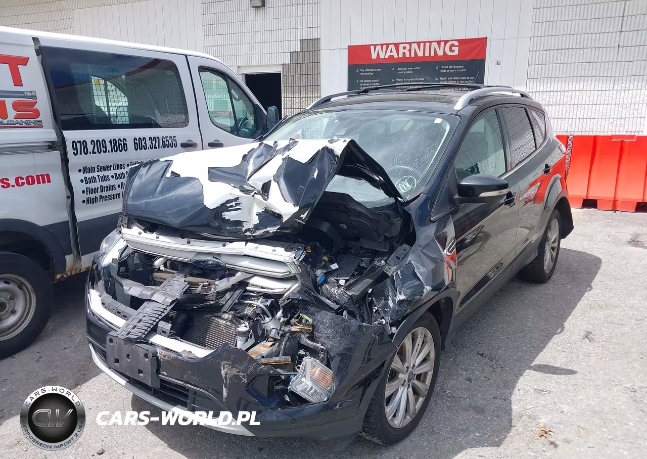 2018 Ford Escape Titanium VIN:1FMCU9J94JUB92497 - 2
