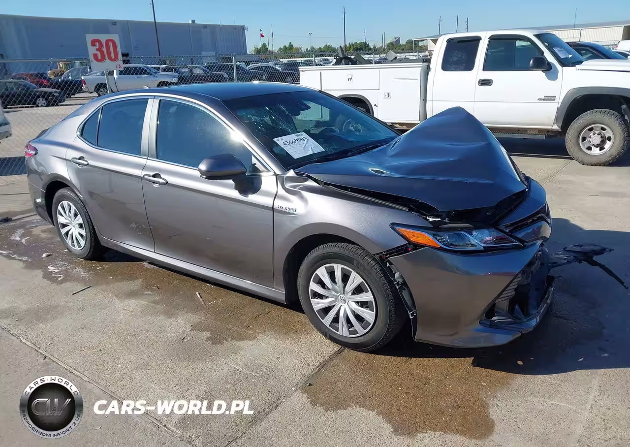2019 Toyota Camry Hybrid Le