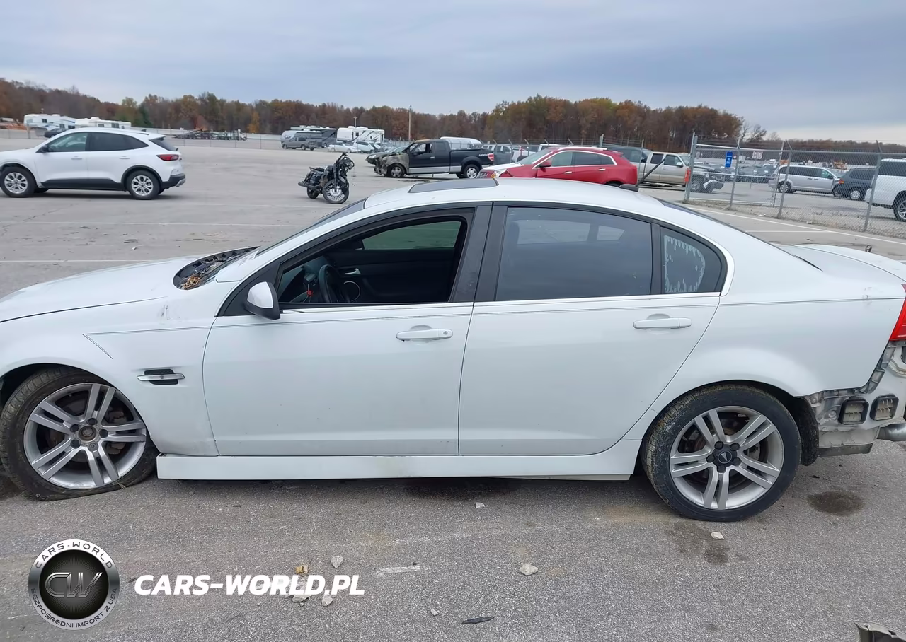 2009 Pontiac G8 VIN:6G2ER577X9L223290 - 15