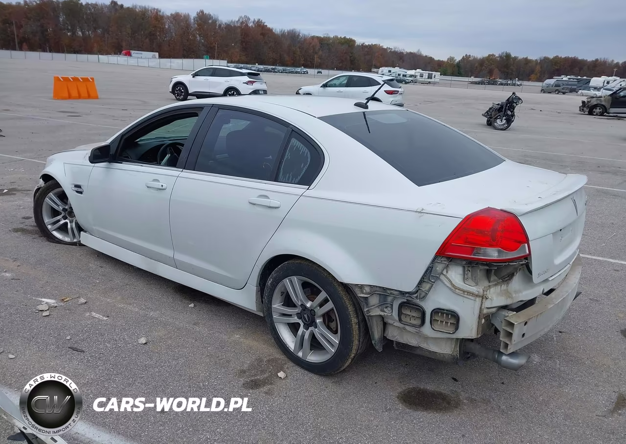 2009 Pontiac G8 VIN:6G2ER577X9L223290 - 3