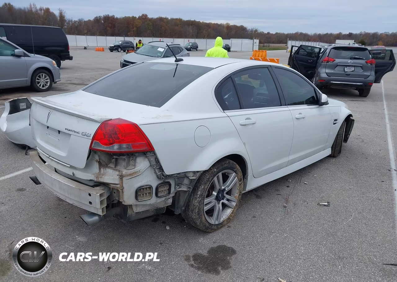2009 Pontiac G8 VIN:6G2ER577X9L223290 - 4